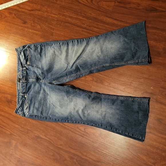 Arizona Jeans Size 17 Has Been Cropped Manually -flaws - Picture 5 of 11
